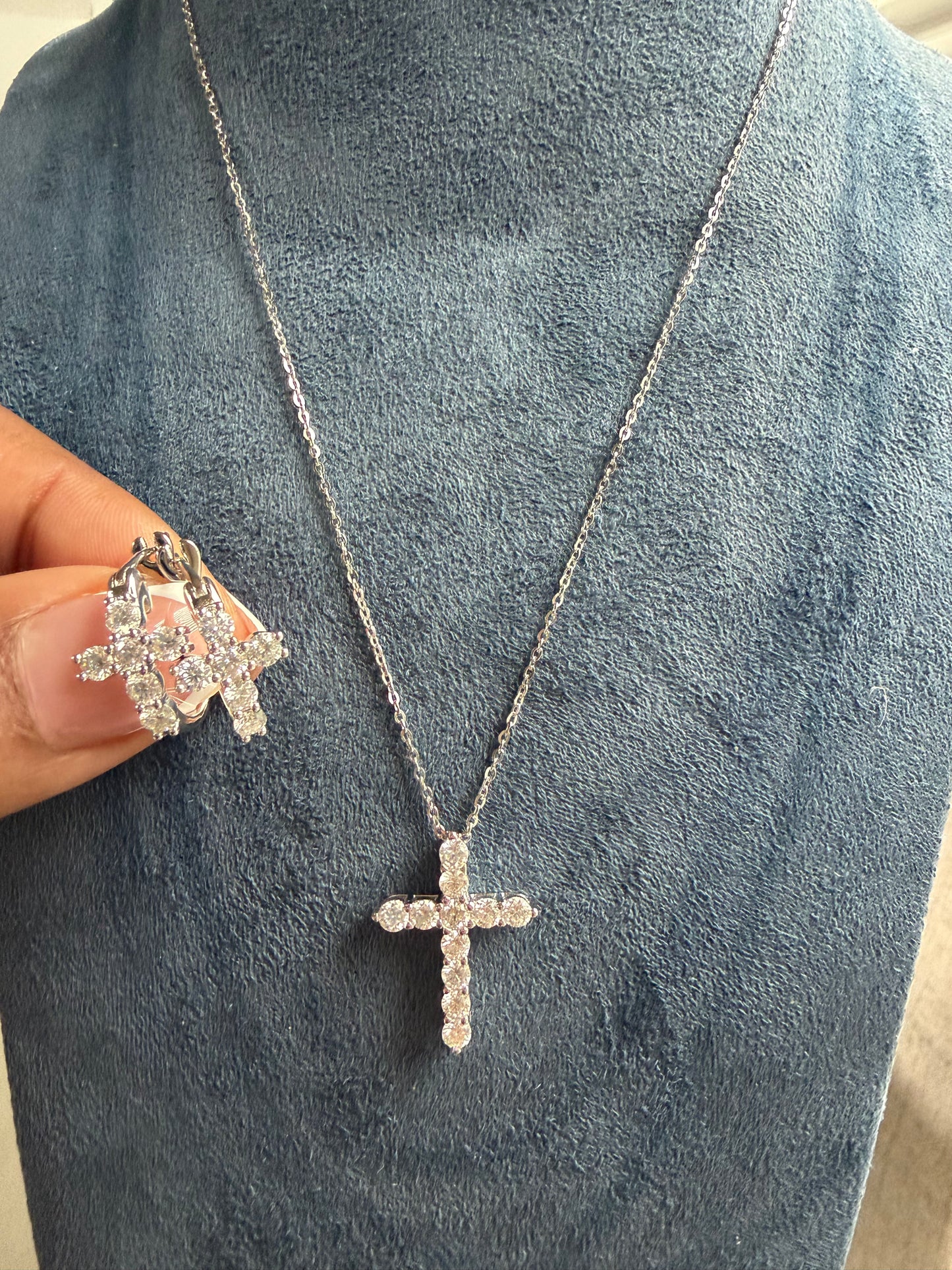 20” silver & moisssnite necklace & earring set